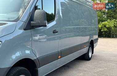 Грузовой фургон Mercedes-Benz Sprinter 2019 в 