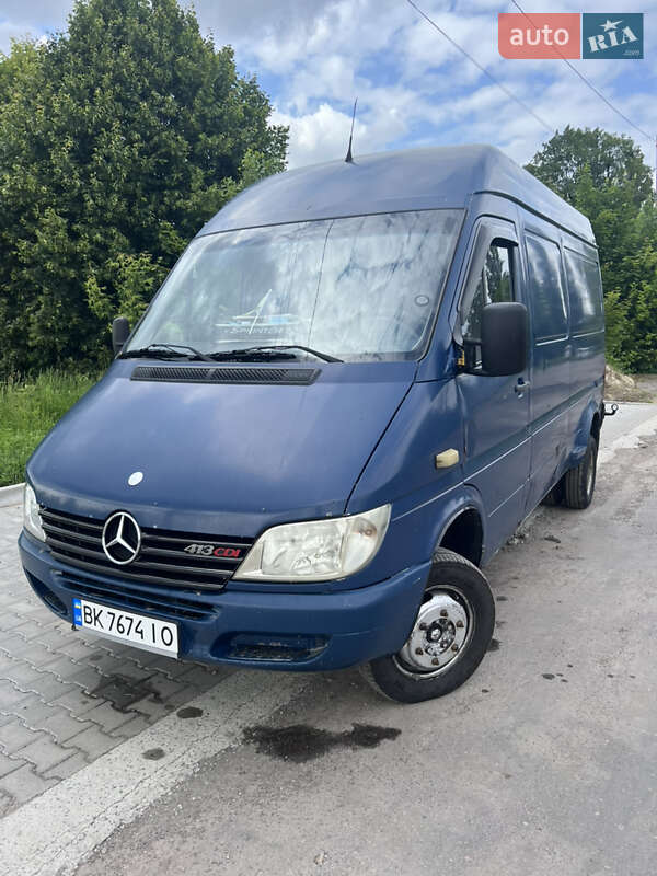 Грузовой фургон Mercedes-Benz Sprinter 2004 в Ровно