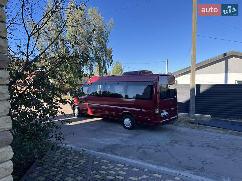 Mercedes-Benz Sprinter 2005