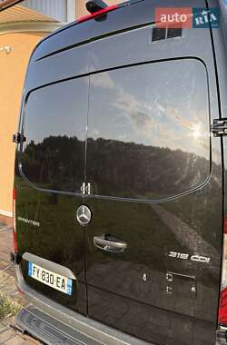 Грузовой фургон Mercedes-Benz Sprinter 2021 в 