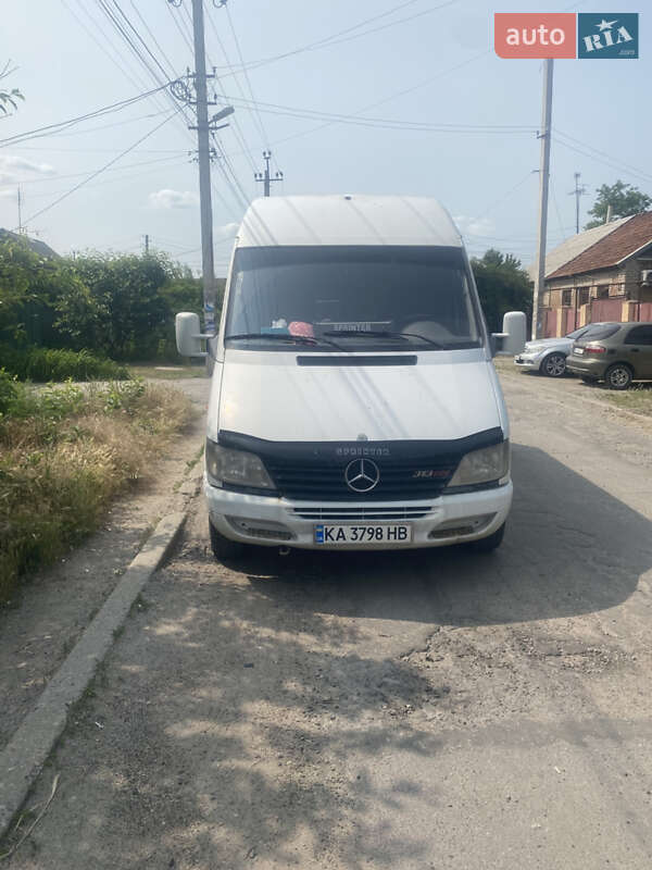 Mercedes-Benz Sprinter 2001