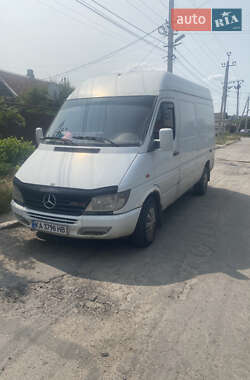 Грузовой фургон Mercedes-Benz Sprinter 2001 в 