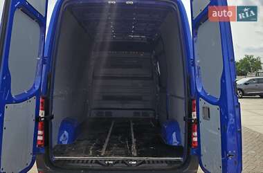Грузовой фургон Mercedes-Benz Sprinter 2017 в 