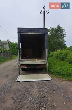 Грузовой фургон Mercedes-Benz Sprinter 2000 в 