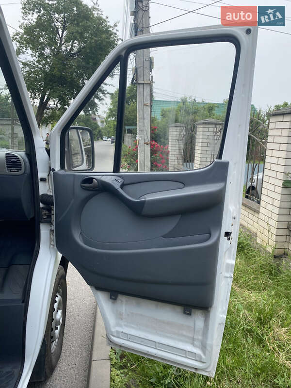 Грузовой фургон Mercedes-Benz Sprinter 2006 в Виннице