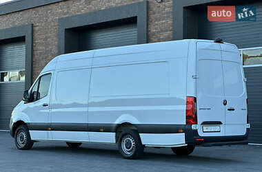 Грузовой фургон Mercedes-Benz Sprinter 2021 в 