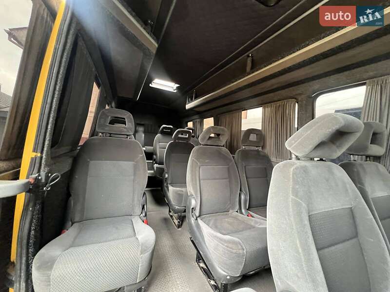 Мікроавтобус Mercedes-Benz Sprinter 1998 в Кельменцях