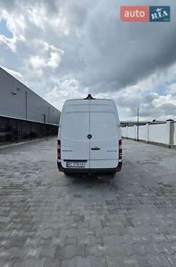 Грузовой фургон Mercedes-Benz Sprinter 2016 в 