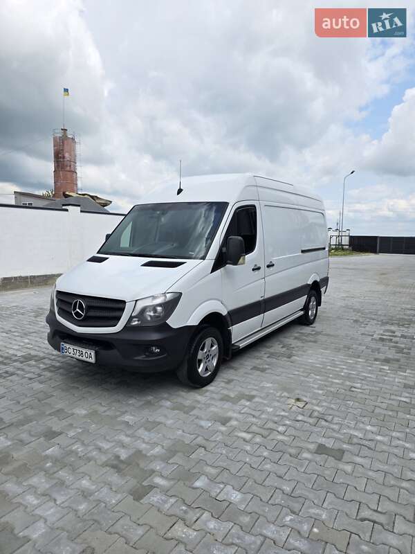 Грузовой фургон Mercedes-Benz Sprinter 2016 в Львове