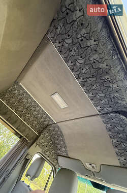 Вантажопасажирський фургон Mercedes-Benz Sprinter 2004 в 