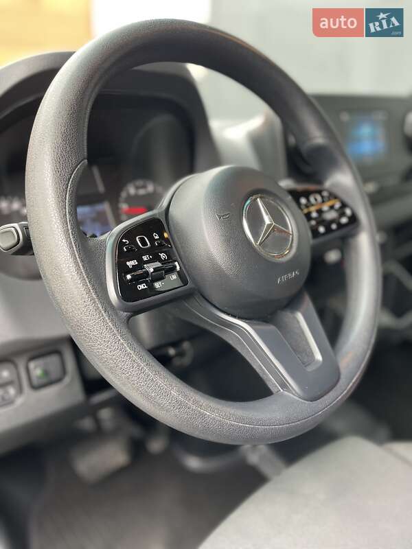 Грузовой фургон Mercedes-Benz Sprinter 2022 в Киеве