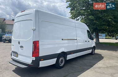 Грузовой фургон Mercedes-Benz Sprinter 2018 в 