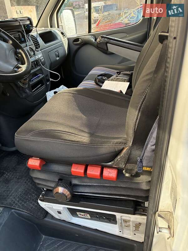 Микроавтобус Mercedes-Benz Sprinter 2006 в Хмельницком фото 2 Микроавтобус Mercedes-Benz Sprinter 2006 в Хмельницком