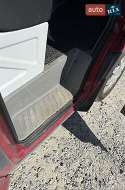 Грузовой фургон Mercedes-Benz Sprinter 2013 в 