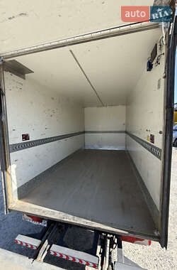 Грузовой фургон Mercedes-Benz Sprinter 2013 в 
