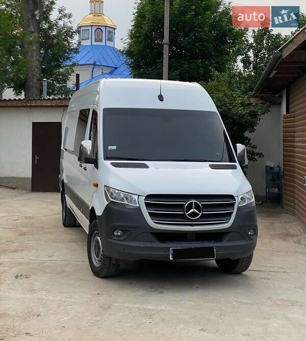Вантажопасажирський фургон Mercedes-Benz Sprinter 2019 в Чернівцях