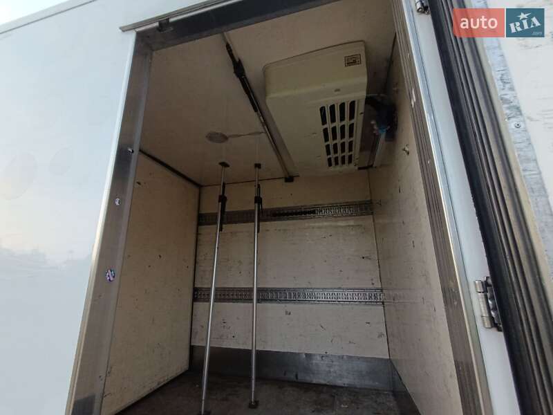 Рефрижератор Mercedes-Benz Sprinter 2002 в Ивано-Франковске