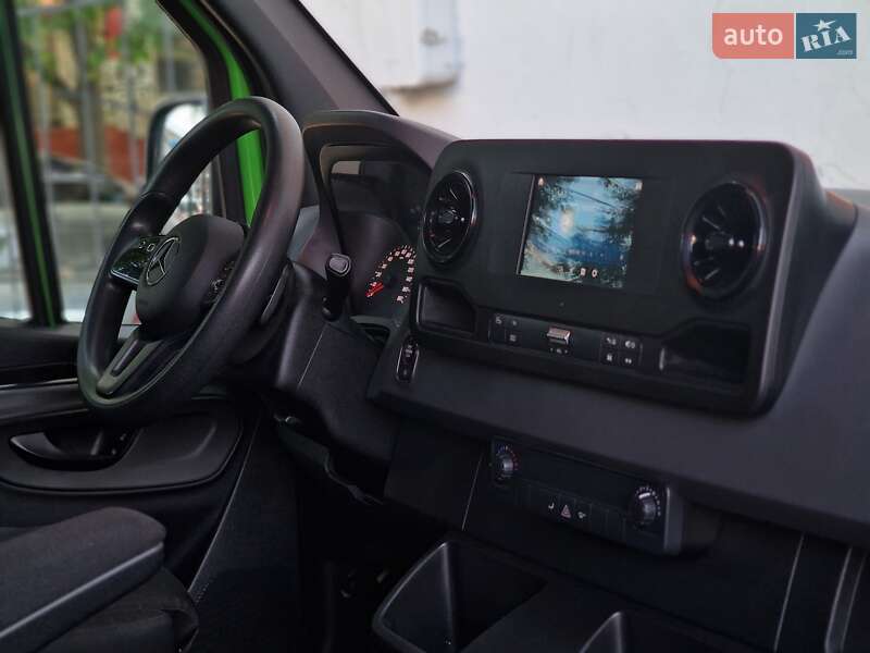 Вантажний фургон Mercedes-Benz Sprinter 2020 в Одесі фото 37 Вантажний фургон Mercedes-Benz Sprinter 2020 в Одесі
