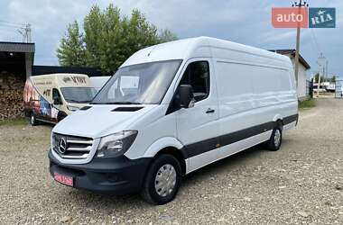 Грузовой фургон Mercedes-Benz Sprinter 2018 в 