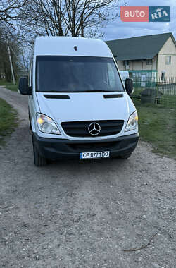 Грузопассажирский фургон Mercedes-Benz Sprinter 2012 в Новоселице