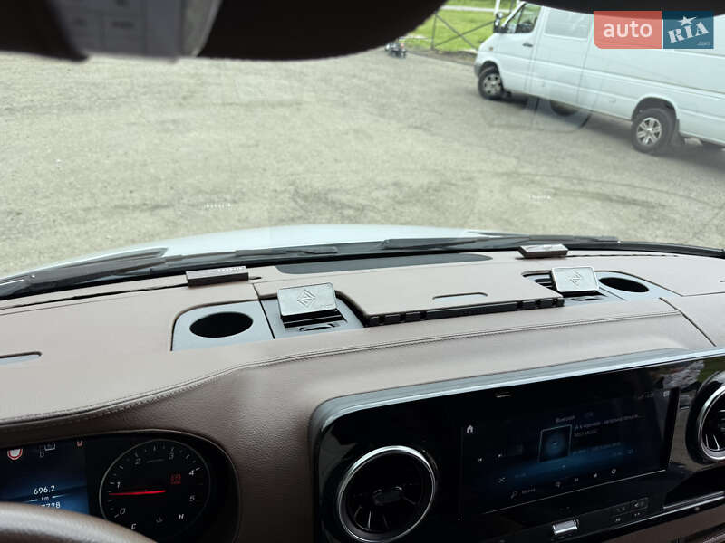 Мікроавтобус Mercedes-Benz Sprinter 2021 в Чернівцях