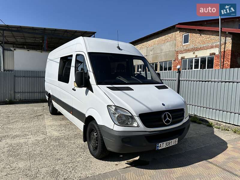 Mercedes-Benz Sprinter 2012
