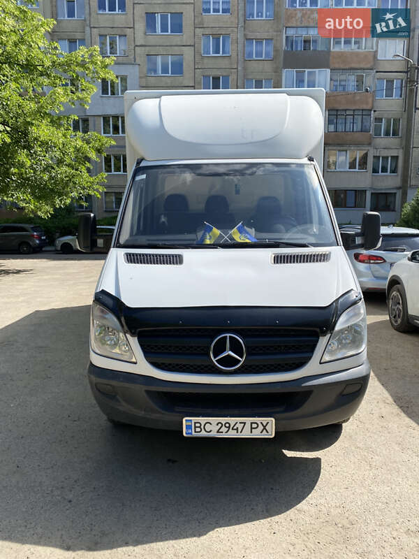 Грузовой фургон Mercedes-Benz Sprinter 2011 в 