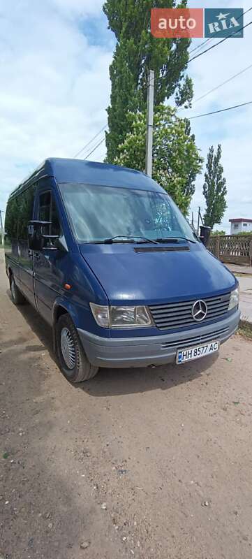 Mercedes-Benz Sprinter 2000