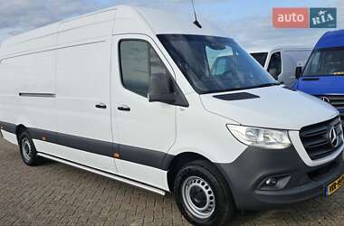 Грузовой фургон Mercedes-Benz Sprinter 2021 в 