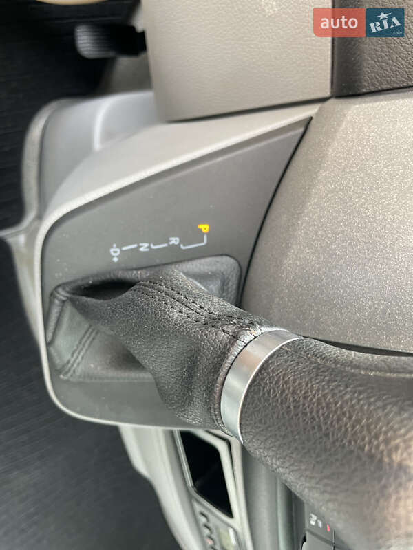 Вантажний фургон Mercedes-Benz Sprinter 2016 в Львові