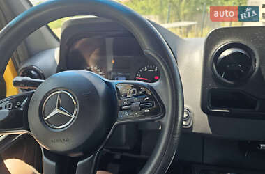 Грузовой фургон Mercedes-Benz Sprinter 2020 в 