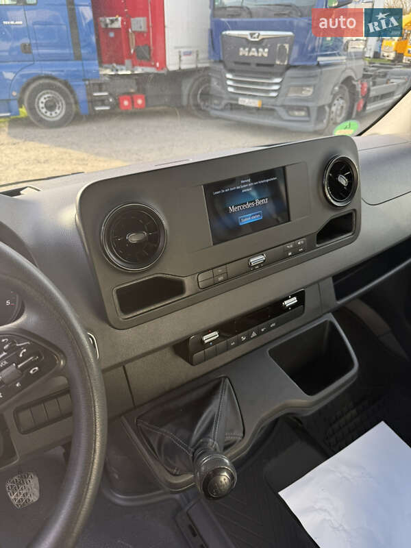 Грузовой фургон Mercedes-Benz Sprinter 2019 в Черновцах