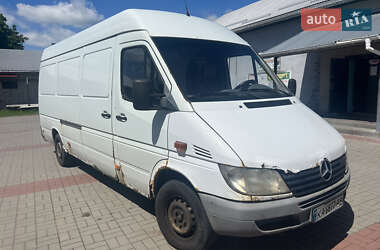Грузовой фургон Mercedes-Benz Sprinter 2000 в Львове