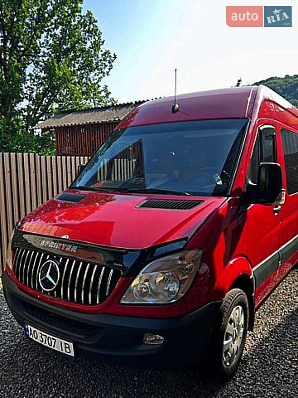 Mercedes-Benz Sprinter 2012