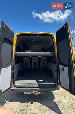 Грузопассажирский фургон Mercedes-Benz Sprinter 2011 в 