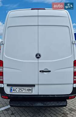 Грузопассажирский фургон Mercedes-Benz Sprinter 2011 в 