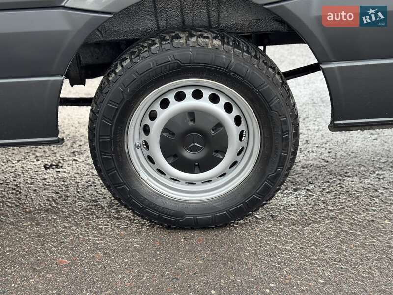 Грузовой фургон Mercedes-Benz Sprinter 2017 в Дубно