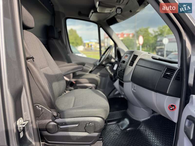 Грузовой фургон Mercedes-Benz Sprinter 2017 в Дубно