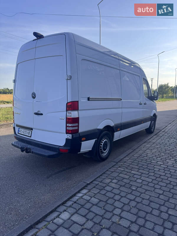 Вантажний фургон Mercedes-Benz Sprinter 2015 в Виноградові