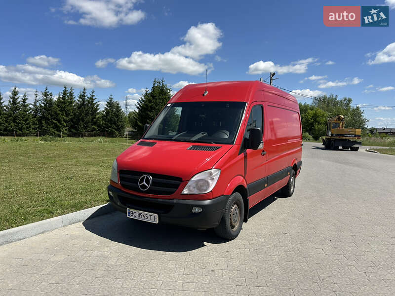 Mercedes-Benz Sprinter 2011