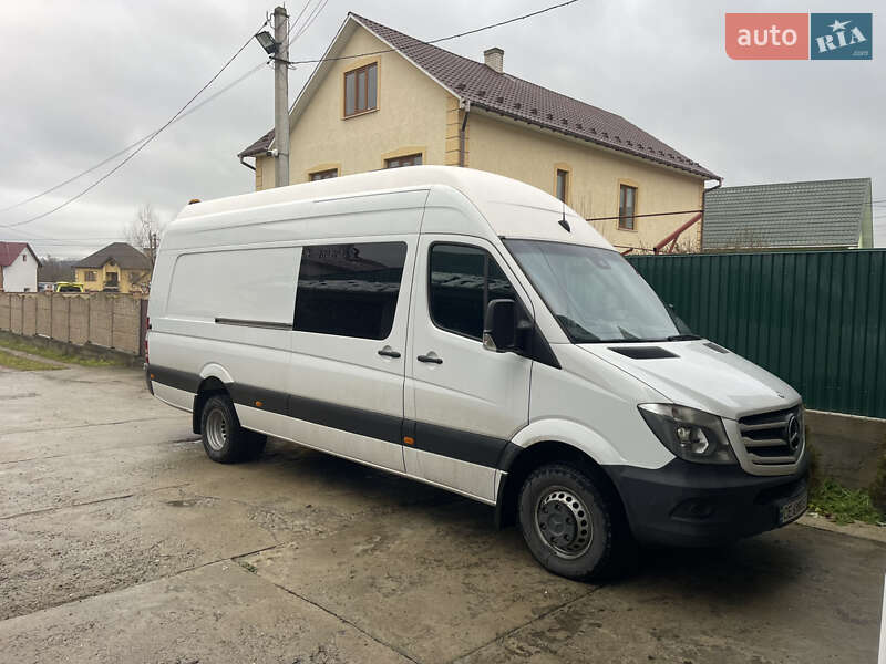 Вантажопасажирський фургон Mercedes-Benz Sprinter 2015 в Чернівцях