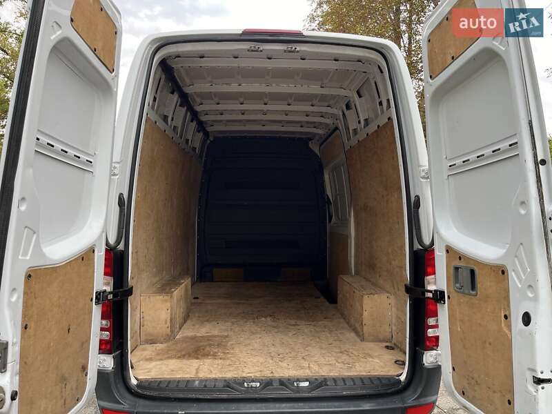 Грузовой фургон Mercedes-Benz Sprinter 2012 в Первомайске