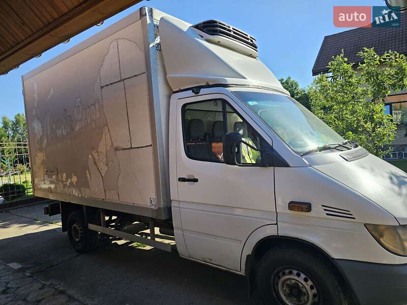 Mercedes-Benz Sprinter 2004