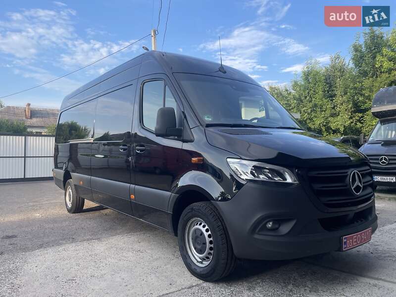 Грузовой фургон Mercedes-Benz Sprinter 2023 в Нововолынске