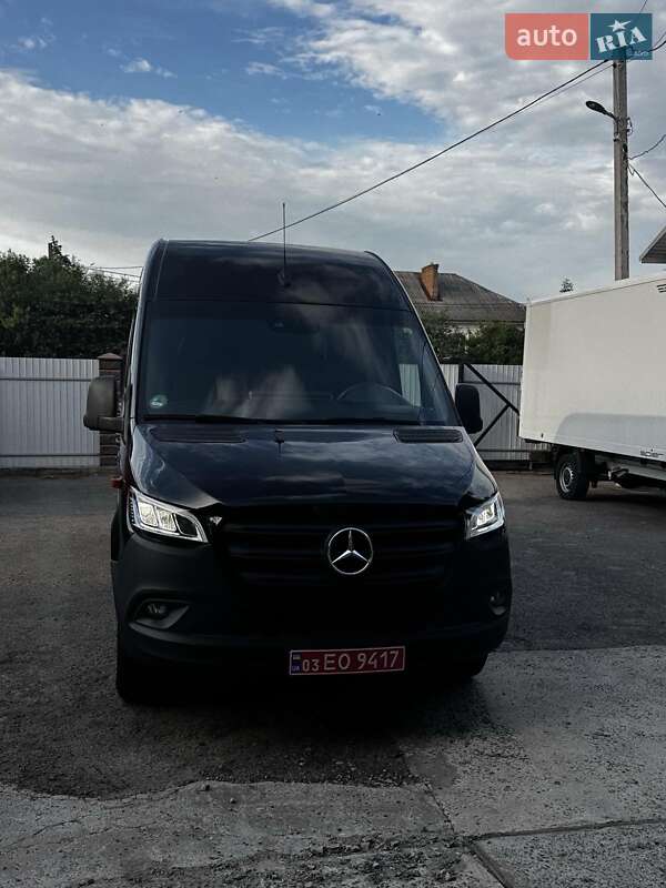 Грузовой фургон Mercedes-Benz Sprinter 2023 в Нововолынске