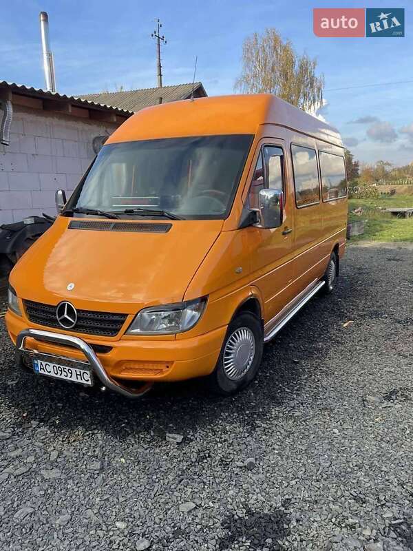 Mercedes-Benz Sprinter 2005