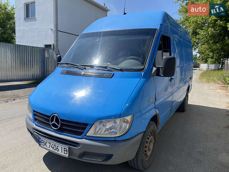 Mercedes-Benz Sprinter 2005