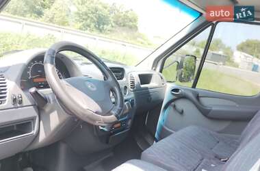 Грузовой фургон Mercedes-Benz Sprinter 2005 в 