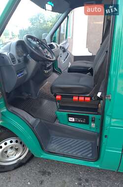 Микроавтобус Mercedes-Benz Sprinter 2000 в 