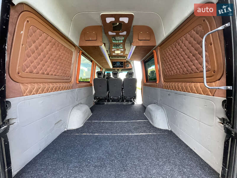 Мікроавтобус Mercedes-Benz Sprinter 2015 в Рівному
